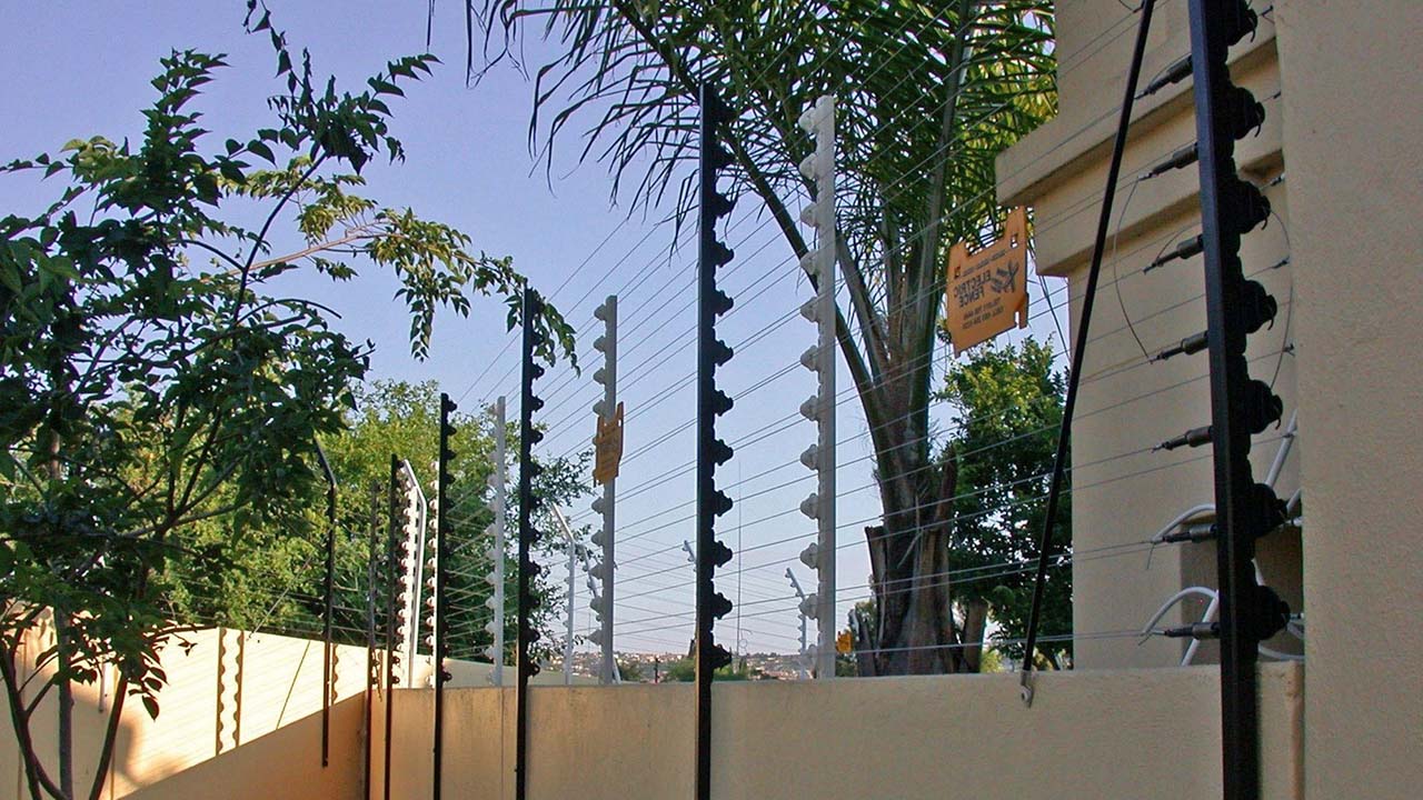 Cercos eléctricos para empresas: ¿por qué debería implementarlo?